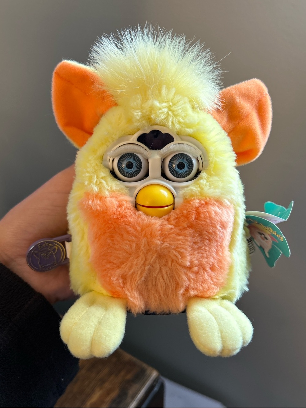 Vintage 1999 Furby (DOES NOT WORK)